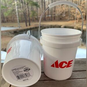 NWT | 2 Mini Ace Hardware White 0.5 qt Plastic Buckets w Handles - Red logo